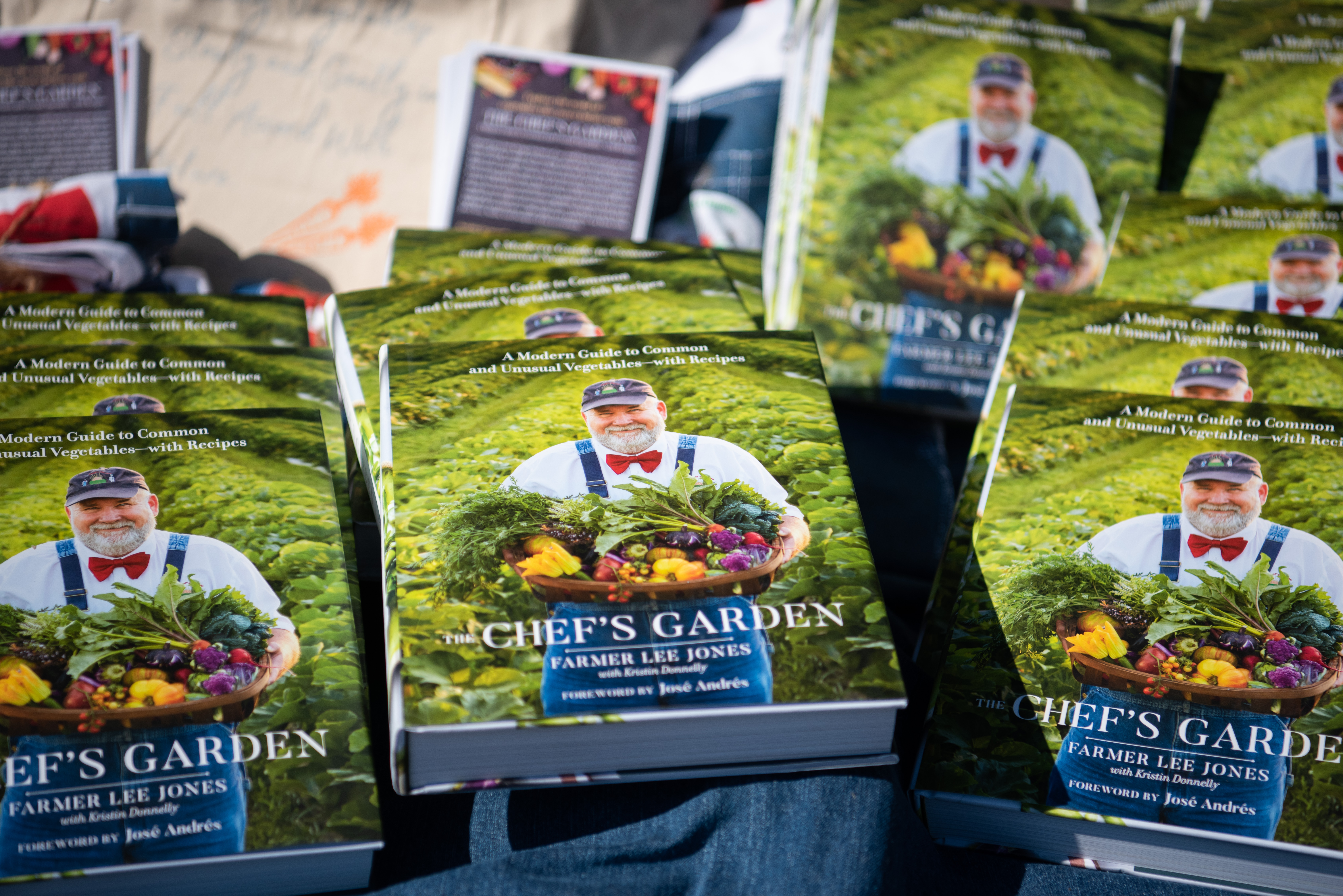 Announcing The Chef’s Garden: A Modern Guide To Common And Unusual ...